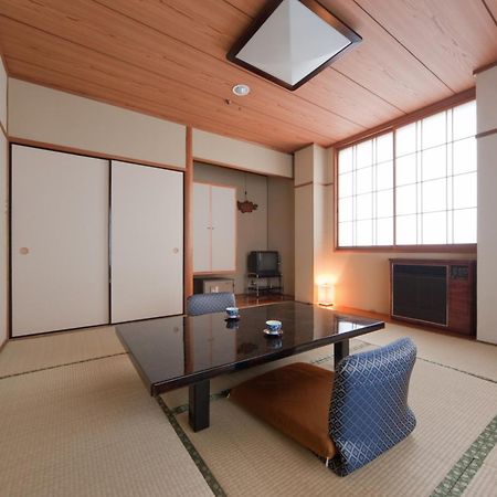 昴宿吉野旅馆 德岛市 外观 照片